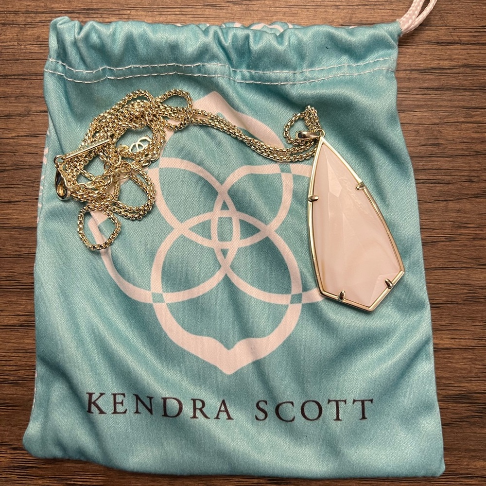 Kendra Scott gold Carol long white pendant necklace gently used condition